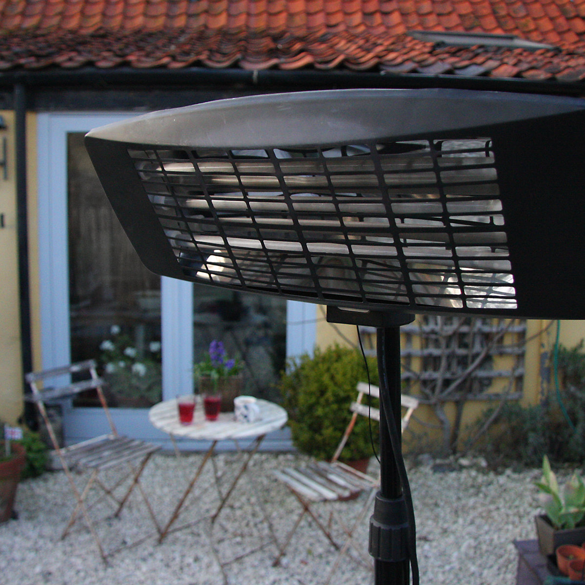 Sealey Infrared Quartz Patio Heater with Telescopic Floor Stand (Product illustration 7)-6