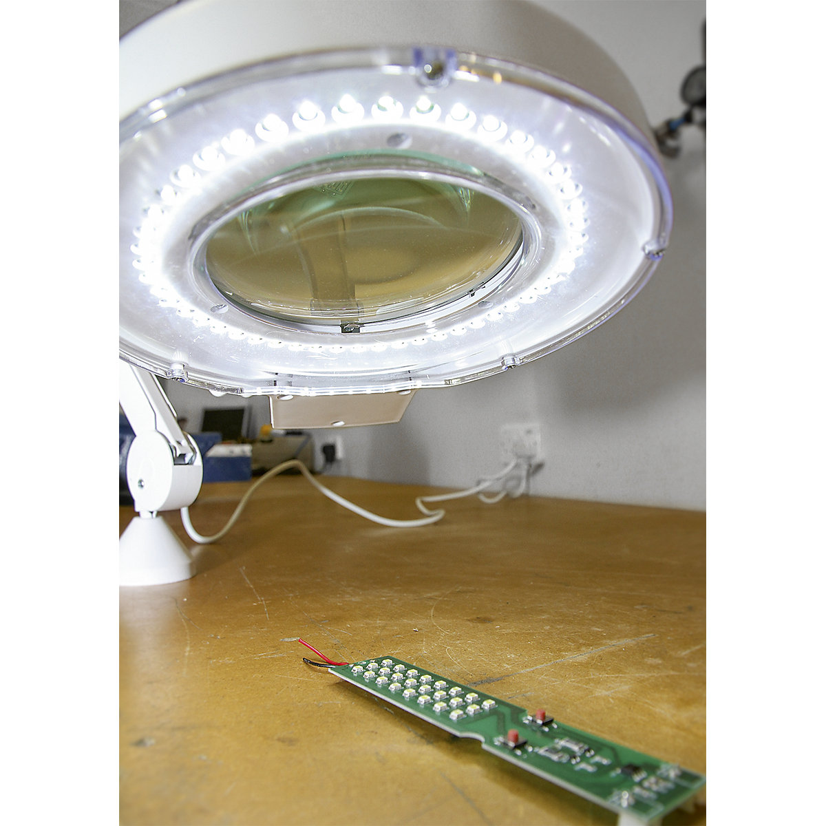 Sealey Bench Mounting Magnifying Worklight (Product illustration 6)-5
