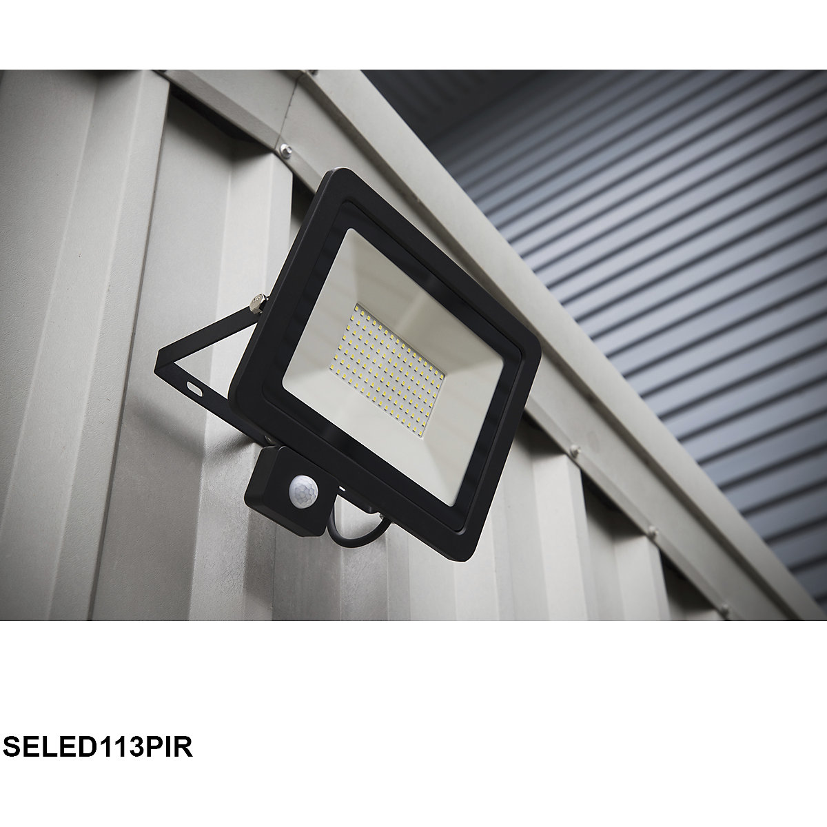 Sealey Extra Slim Floodlights with Wall Bracket (Product illustration 8)-7