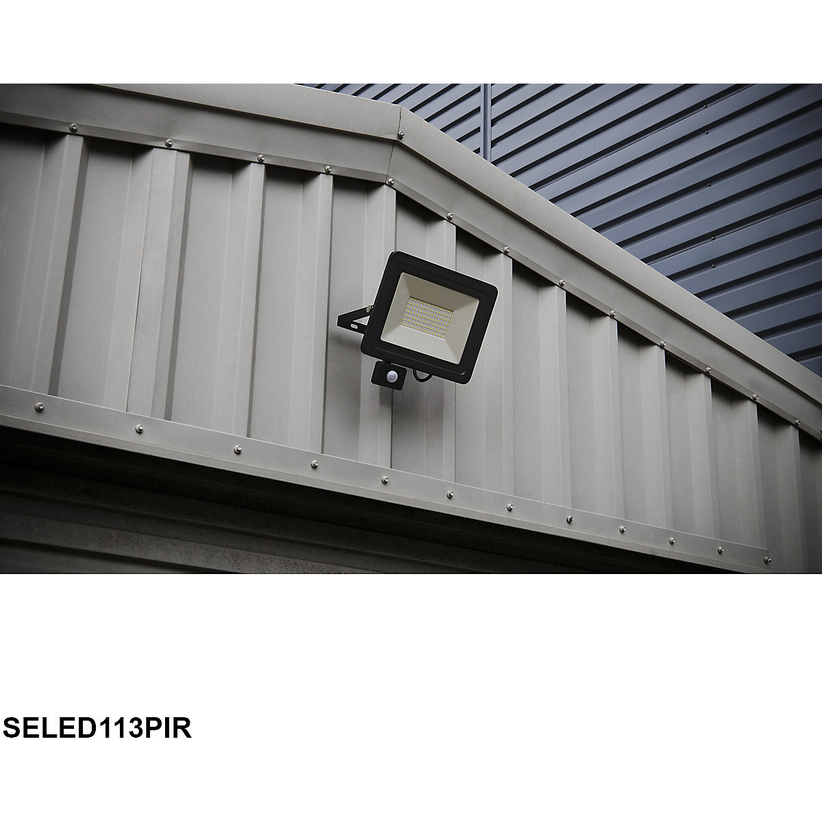 Sealey Extra Slim Floodlights with Wall Bracket (Product illustration 9)-8
