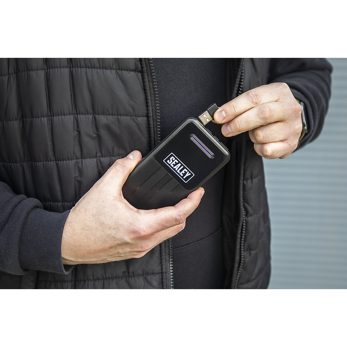 Sealey Portable Power Bank | 10W (Product illustration 8)-7