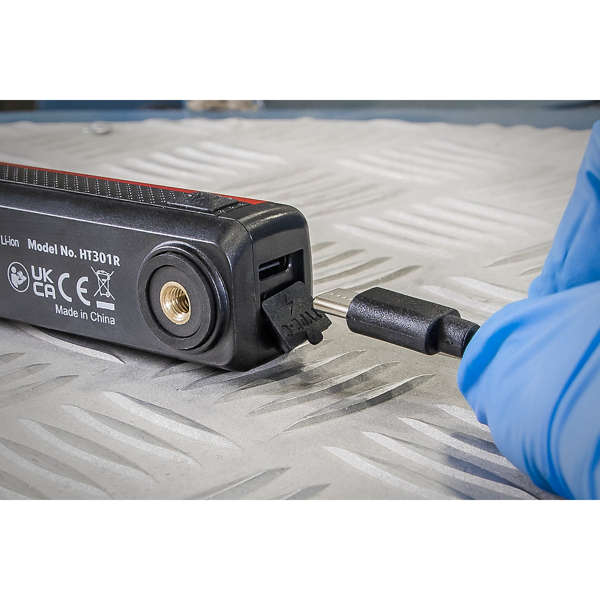 Sealey Rechargeable Head Torch (Product illustration 8)-7