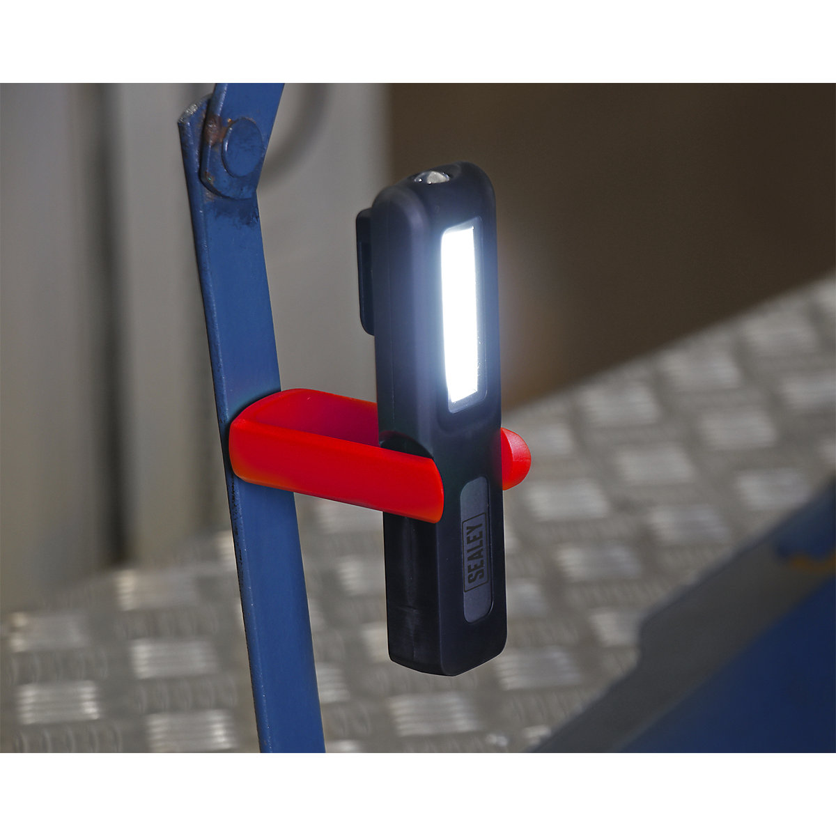 Sealey Rechargeable Inspection Light | 3W COB & 3W SMD LED (Product illustration 11)-10