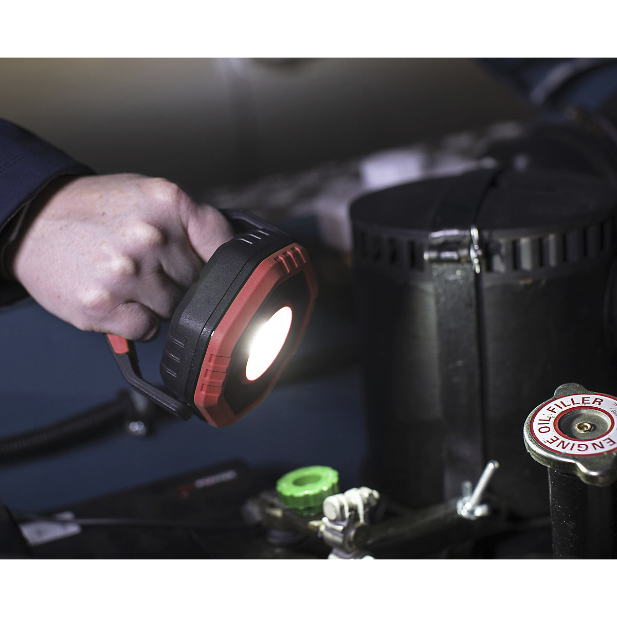 Sealey Rechargeable Pocket Floodlight with Magnet | 14W COB LED (Product illustration 15)-14