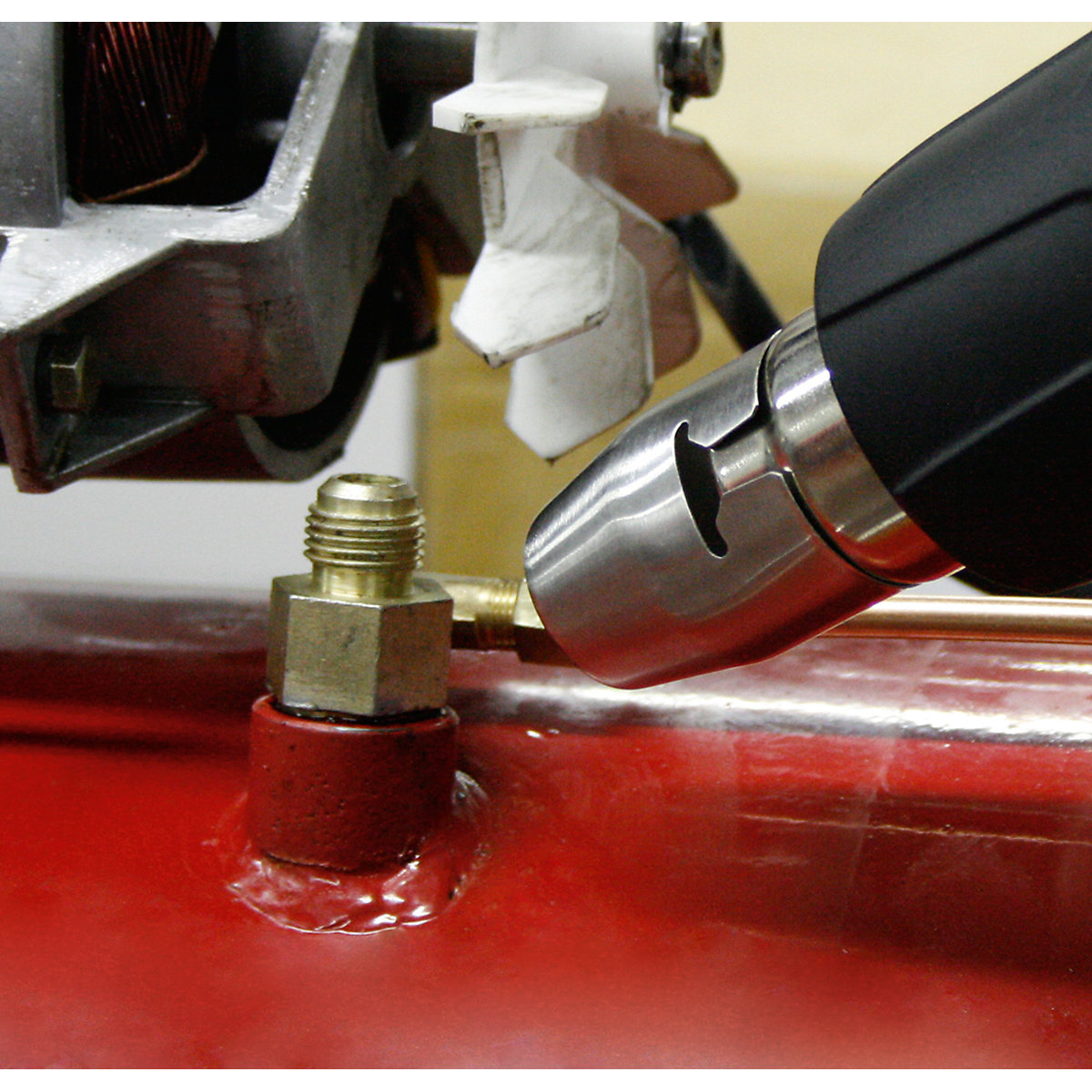 Sealey Variable Temperature Hot Air Gun Kit | 50-4500C/90-6000C | 2000W (Product illustration 8)-7