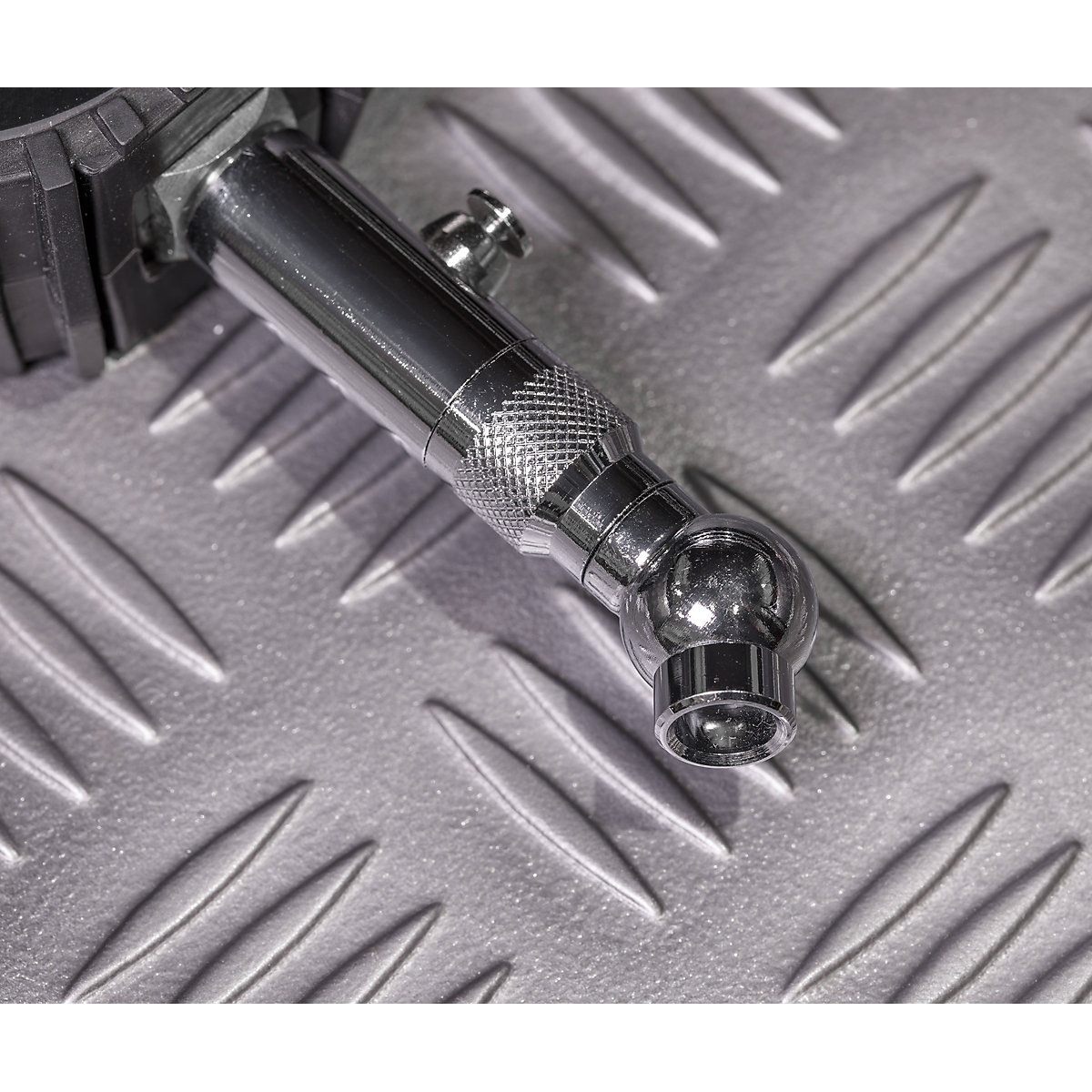 Sealey Digital Tyre Pressure Gauge | Swivel Head & Quick Release (Product illustration 5)-4