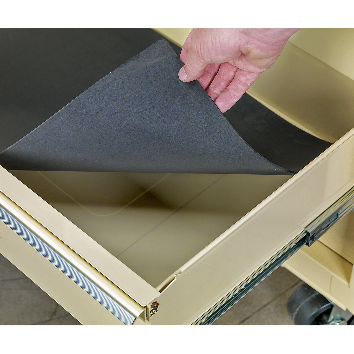 Sealey Retro Style Rollcab | 4 Drawer (Product illustration 7)-6