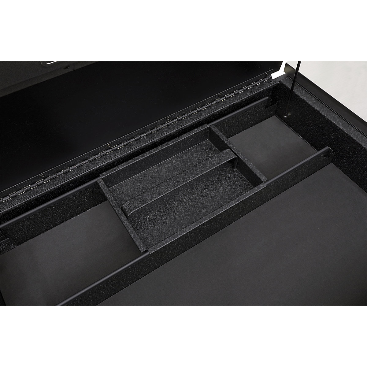 Sealey Superline Pro Black Mobile Tool Cabinet | 1600mm | Power Tool Charging Drawer (Product illustration 12)-11