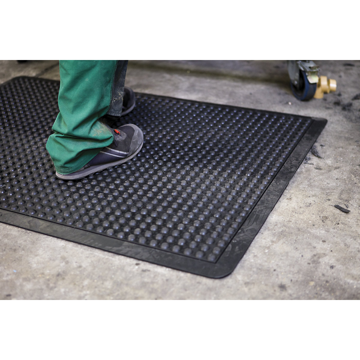 Anti-fatigue matting YOGA DOME OIL – Miltex (Product illustration 4)-3