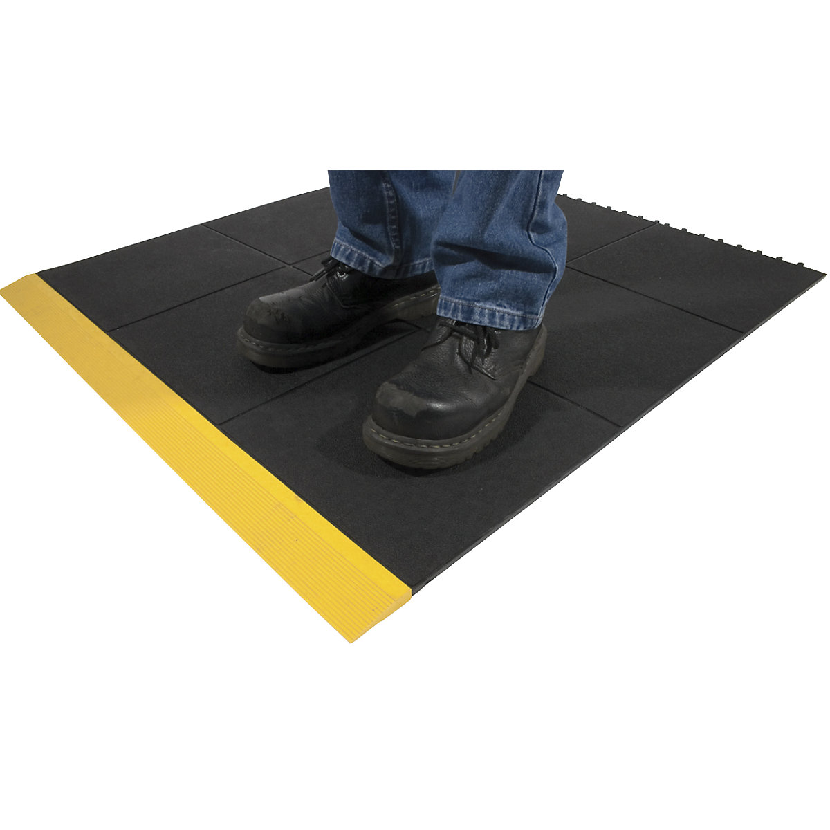 Solid Fatigue-Step workstation floor covering, closed model, height 17 mm