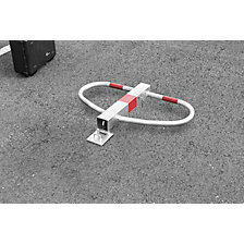 na upevnenie hmoždinkami