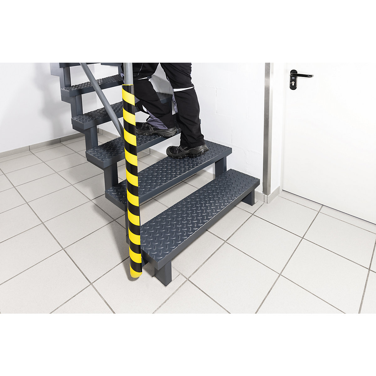 Ochranný profil na potrubia – DURABLE (Zobrazenie produktu 2)-1