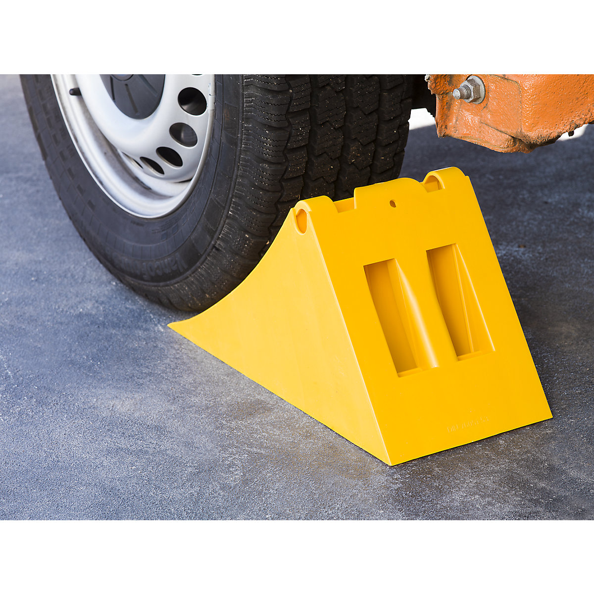 Žlutý klín pro zajištění kola (Obrázek výrobku 3)-2