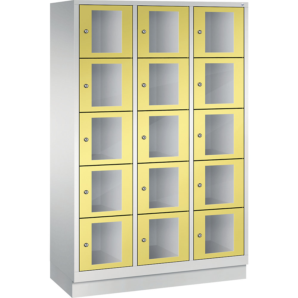 Armoire à casiers CLASSIC, hauteur casiers 295 mm, sur socle