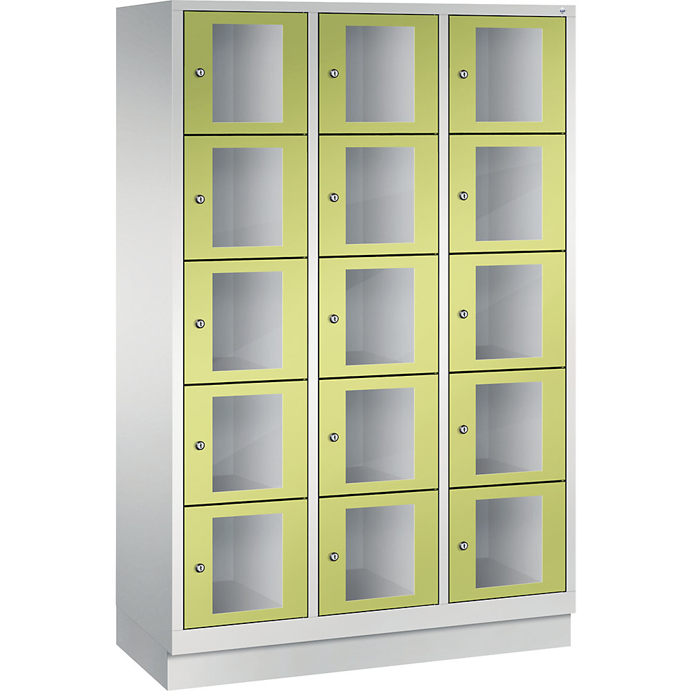 Armoire à casiers CLASSIC, hauteur casiers 295 mm, sur socle