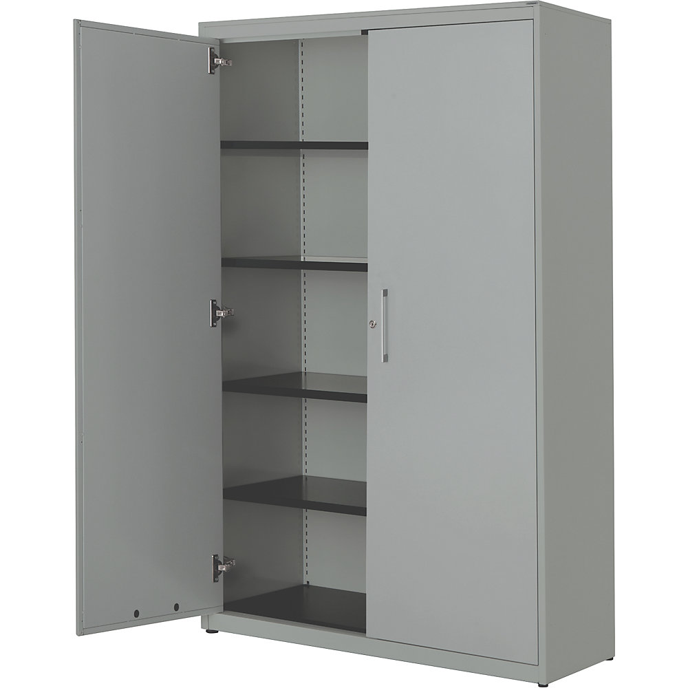 Armoire à portes battantes