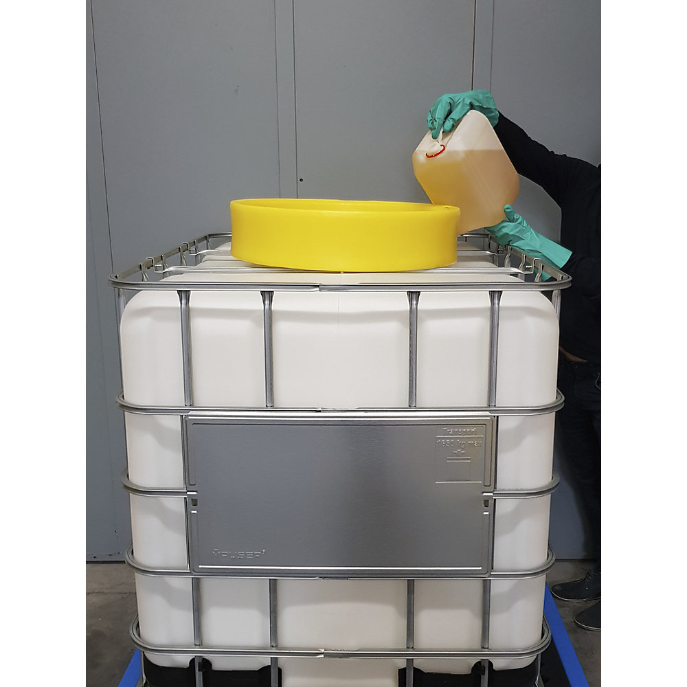 PE-Trichter für Tankcontainer IBC/KTC, mit Sieb und Deckel, gelb eurokraft basic 2