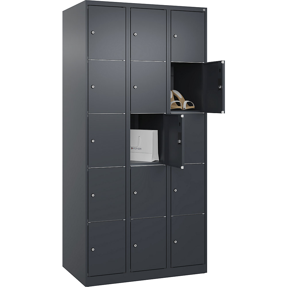 C+P Armario de compartimentos bajo llave Classic PLUS, 3 compartimentos, gris, anchura 900 mm, 15 baldas, con tacos
