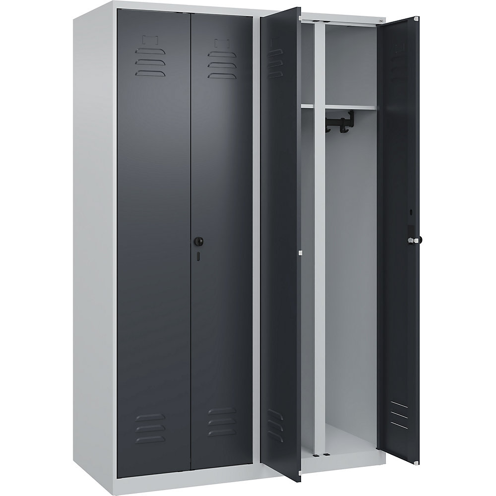 Schwarz-Weiß-Spind Classic PLUS, Trennwand mittig, 2 Abteile, lichtgrau / grau, HxB 1850 x 1200 mm, mit Bodengleitern, Drehriegel C+P